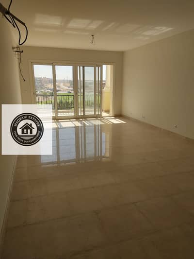 3 Bedroom Apartment for Sale in New Cairo, Cairo - Apartment for sale from the owner, 190 square meters, Mivida Compound, Emaar, Avenues area, 3 rooms