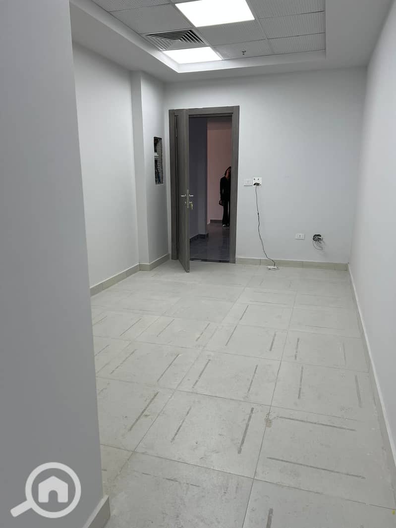 15 001-15. jpg