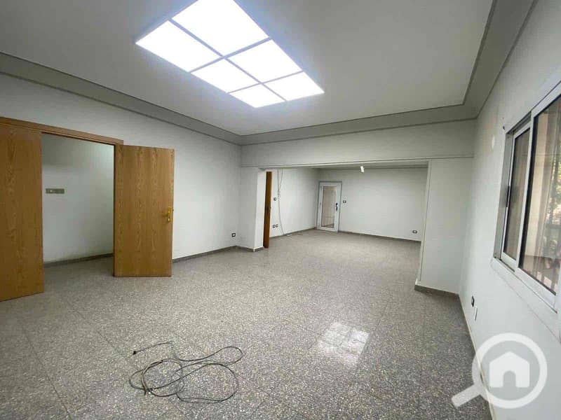 6 218652a9-d740-4ade-a2c7-4bbddb413ad5. jpg