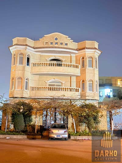 6 Bedroom Penthouse for Sale in 6th of October, Giza - IMG_1422. jpg