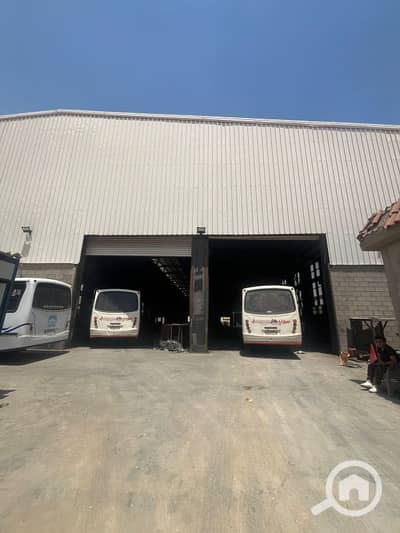 Factory for Rent in 10th of Ramadan, Sharqia - مصنع للايجار15000م نسيج ومصبغه به غاز مطلوب 3000000