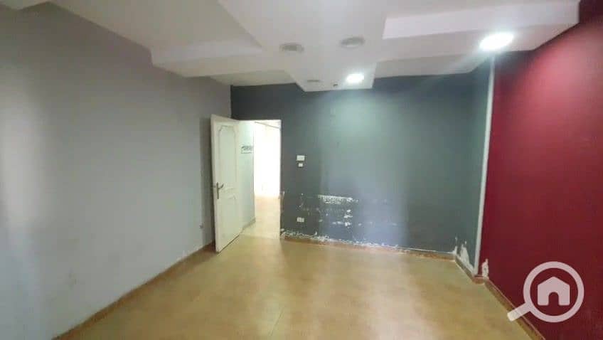 5 WhatsApp Video 2025-08-08 at 1.14. 03 AM_000127. jpg