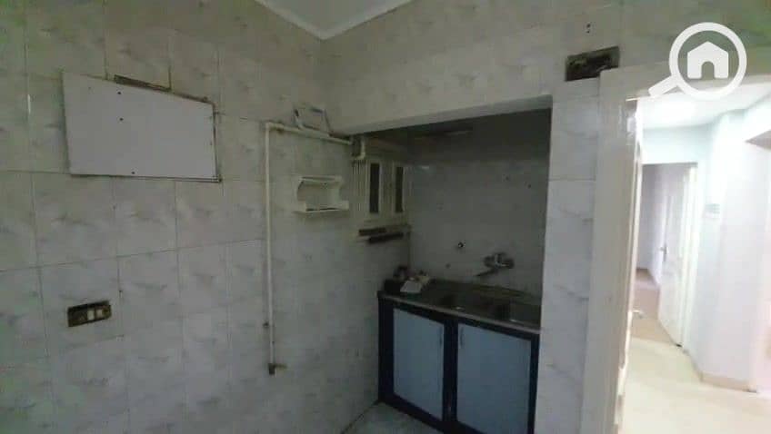 15 WhatsApp Video 2025-08-08 at 1.14. 03 AM_000114. jpg