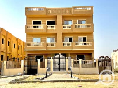 3 Bedroom Duplex for Sale in Shorouk City, Cairo - IMG-20250730-WA0084. jpg