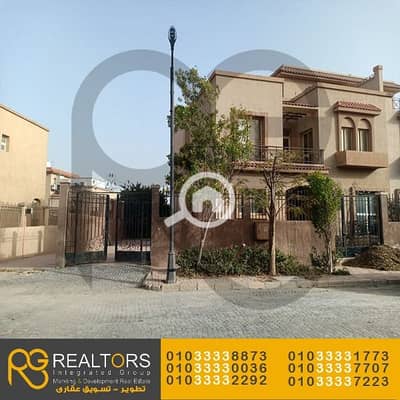 6 Bedroom Twin House for Sale in 6th of October, Giza - IMG-20250514-WA0084. jpg