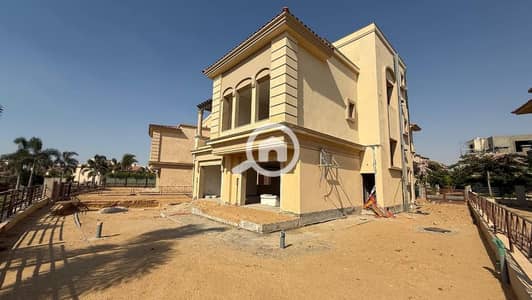 4 Bedroom Villa for Sale in Madinaty, Cairo - 4a619532-6aeb-4e31-b44f-e552d2f667af (1). jpeg