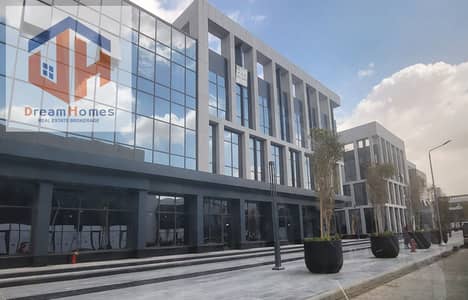 محلات تجارية  للبيع في مدينتي، القاهرة - محل للبيع فى مول إيست هاب - مدينتى موقع مميز داخل المول التجارى