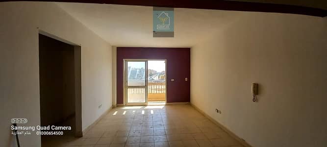 فلیٹ 2 غرفة نوم للايجار في الشيخ زايد، الجيزة - IMG-20250812-WA0007. jpg