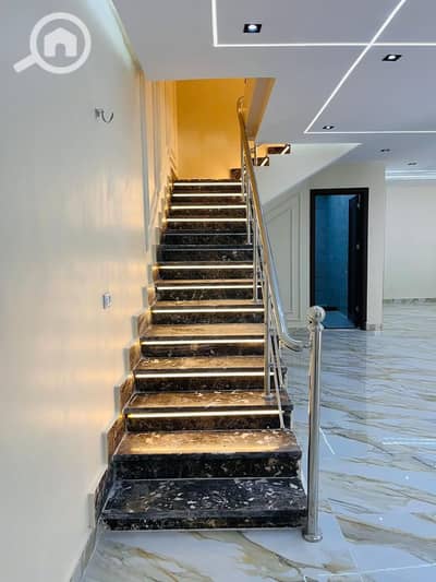 4 Bedroom Duplex for Sale in Sheikh Zayed, Giza - WhatsApp Image 2025-08-11 at 12.14. 25 AM. jpeg