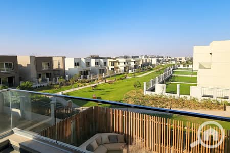 3 Bedroom Townhouse for Sale in 6th of October, Giza - assets_task_01k0rt62zjf0rskh6razpsmj9y_1753179545_img_0. jpg
