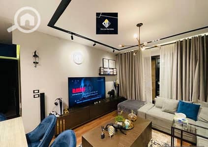 2 Bedroom Flat for Rent in Sheikh Zayed, Giza - شقه للايجار فرش فندقي بالحي السابع الشيخ زايد