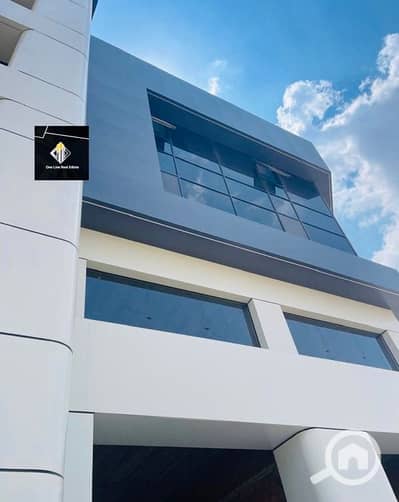 Office for Rent in Sheikh Zayed, Giza - مكتب للايجار اداري ويصلح عياده ايضا في سيلفر مول زايد