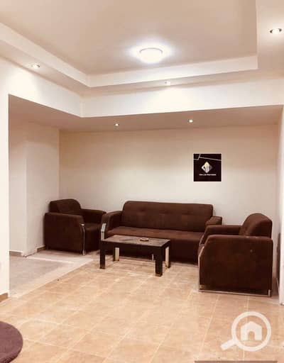 3 Bedroom Flat for Rent in Sheikh Zayed, Giza - شقه للايجار اداري او سكني ارضي منخفض مدخل خاص دقايق لهايبروان