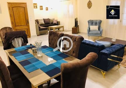 3 Bedroom Flat for Rent in Sheikh Zayed, Giza - شقه للايجار فرش فندقي واجهزه جديده بالحي الثامن فيو مميز
