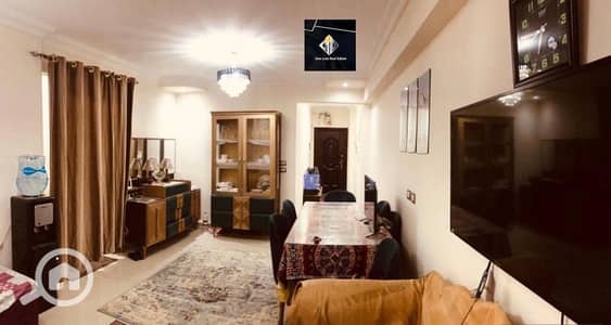 فلیٹ 3 غرف نوم للايجار في حدائق الاهرام، الجيزة - شقه للايجار مفروش بحدائق الاهرام خطوات لبوابة حورس علي الرئيسي
