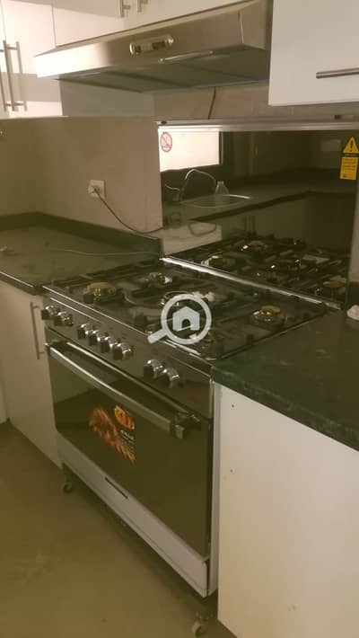 3 Bedroom Flat for Rent in New Cairo, Cairo - شقة ارضي بحديقة للايجار بكمبوند فيفث سكوير المراسم التجمع الخامس