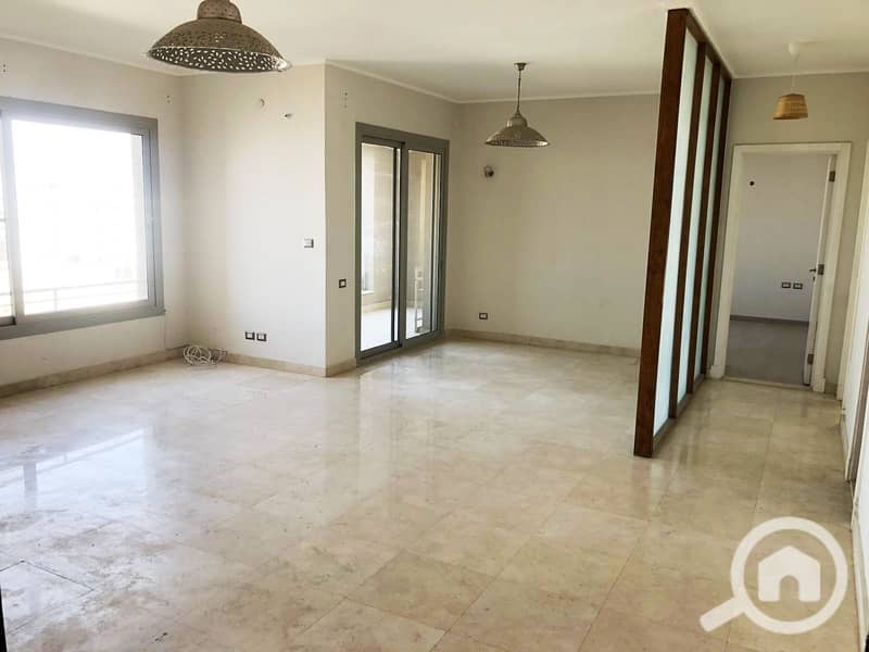 شقة للايجار بكمبوند فيلدج جيت التجمع الخامس Village Gate New Cairo