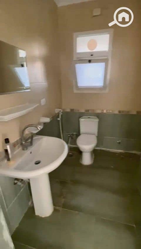 11 WhatsApp Video 2025-08-10 at 11.36. 10 AM. mp4_snapshot_01.35_[2025.08. 12_18.03. 54]. jpg
