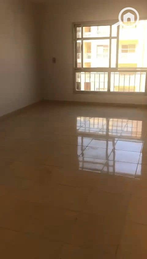5 WhatsApp Video 2025-07-27 at 7.04. 54 PM. mp4_snapshot_00.03_[2025.08. 07_10.54. 17]. jpg