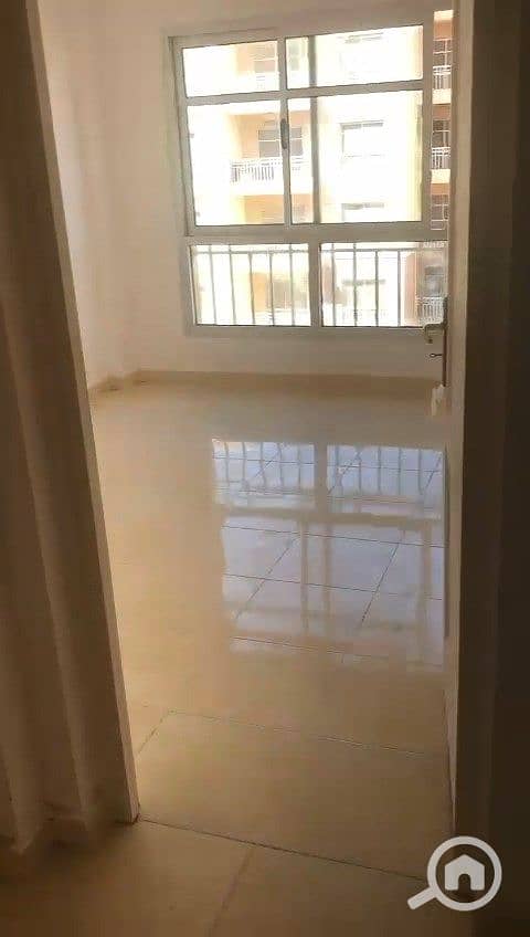 8 WhatsApp Video 2025-07-27 at 7.04. 54 PM. mp4_snapshot_00.57_[2025.08. 07_10.56. 30]. jpg