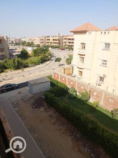 3 Bedroom Apartment for Sale in Shorouk City, Cairo - شقة 177م دقيقة من الجامعة البريطانية تقسيط