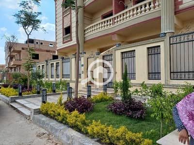 3 Bedroom Duplex for Sale in Shorouk City, Cairo - دوبلكس ٢٤٠م تحميل قديم الحى الرابع غرب بجوار نادي هليوبوليس