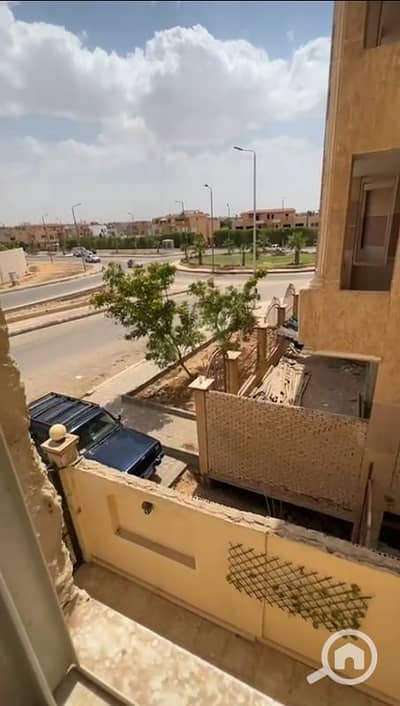 3 Bedroom Flat for Sale in Shorouk City, Cairo - شقة ١٨٠م متشطبة سوبر لوكس دور اول امام كومباوند المعادي فيو بالظبط