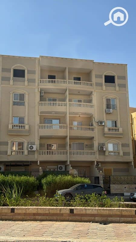 شقة ١٢١م بحري بالمنطقة التامنة استلام فوري تقسيط
