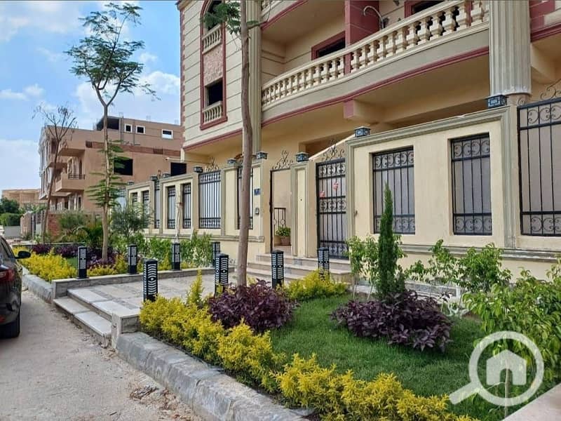 دوبلكس 240م كامل المرافق خلف نادى هليوبوليس بالشروق