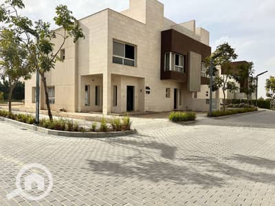 فیلا 6 غرف نوم للبيع في 6 أكتوبر، الجيزة - 30c8b850-075e-4380-a1c2-2dcea5f9af9e. jpg