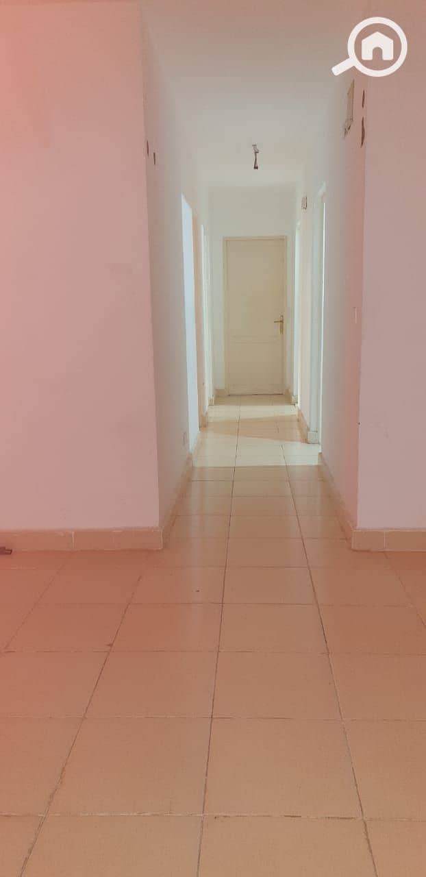 2 7f763497-52be-41e2-9661-73073e4524aa. jpeg