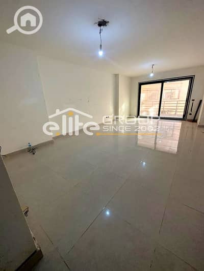 3 Bedroom Flat for Sale in Smoha, Alexandria - صورة واتساب بتاريخ 2025-07-29 في 18.13. 43_26539114 copy. jpg