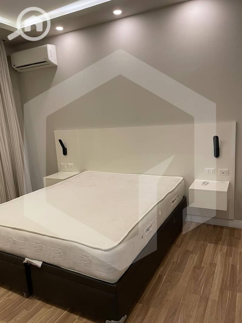 5 Royal Meadows 5. jpg
