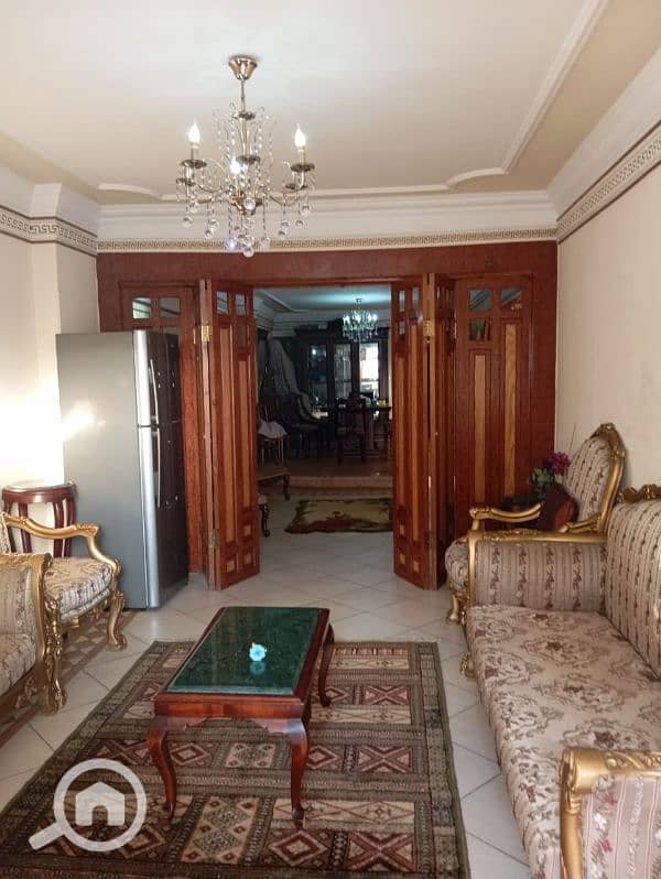 شقة مفروشة للإيجارالسنوى380م لأصحاب الذوق الرفيع عالشارع العيسوى رئيسى
