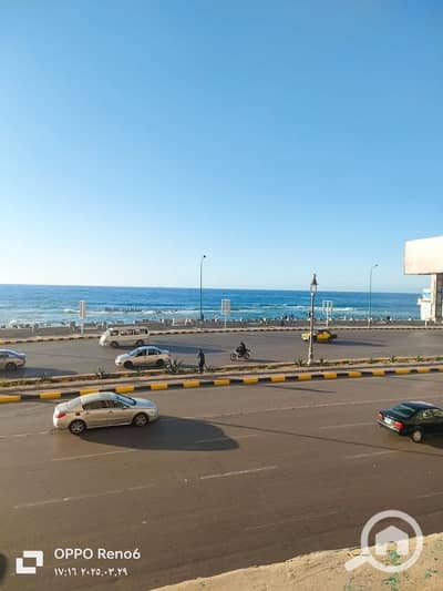 Office for Rent in Sporting, Alexandria - مقر مرخص إداري ٦٠٠م ((سبورتنج )) بحر مباشر