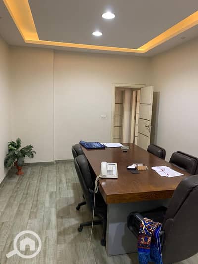 Office for Rent in Roushdy, Alexandria - مقر ادارى للايجار (( رشدى )) شارع ابوقير مباشر