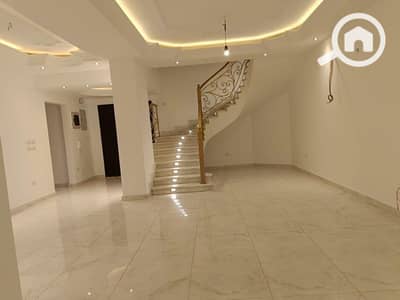 دوبلكس 3 غرف نوم للايجار في القاهرة الجديدة، القاهرة - دوبلكس للايجار بعمارات اللوتس الجنوبيه الترا سوبر لوكس