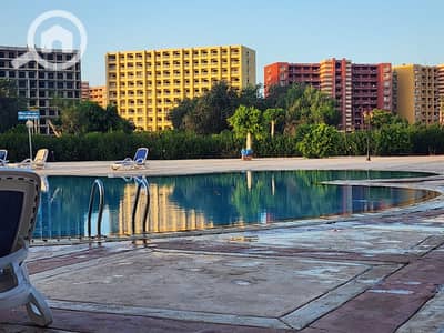 2 Bedroom Chalet for Sale in North Coast, Matruh - شاليه للبيع بسعر مميزفيو حمام السباحه غرفتين 120م