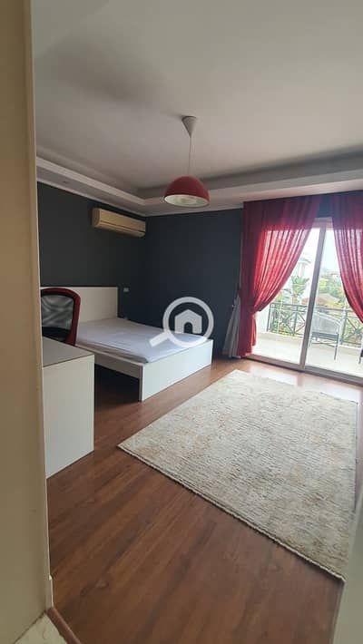 5 Bedroom Villa for Sale in New Cairo, Cairo - فيلا مميزه للبيع ماونتن فيو 1 التجمع الخامس بكامل الفرش و الأجهزه