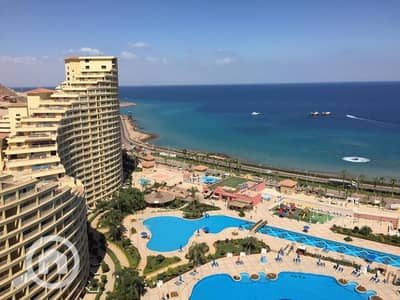 شاليه 3 غرف نوم للبيع في العين السخنة، السويس - شاليه 220م علي البحر مباشره بورتو السخنه بالبرج الاوسط خفرع اميز موقع