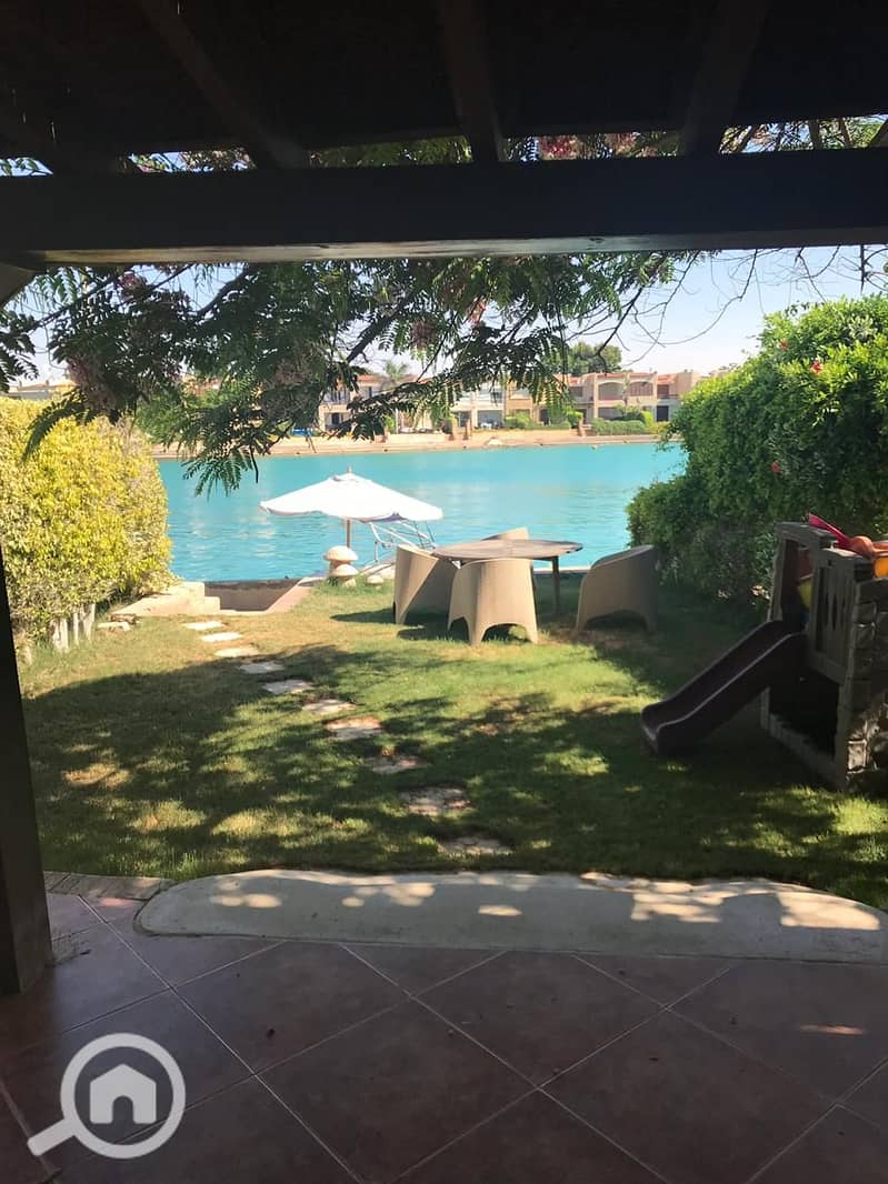 تقدرتستلم الان فيلا في مارينا 5 sea view مع فرش مميز السعر خطيييييير