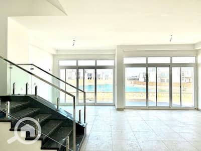 فیلا 5 غرف نوم للبيع في الساحل الشمالي، مطروح - Villa for Sale in Mazarine North Coast
