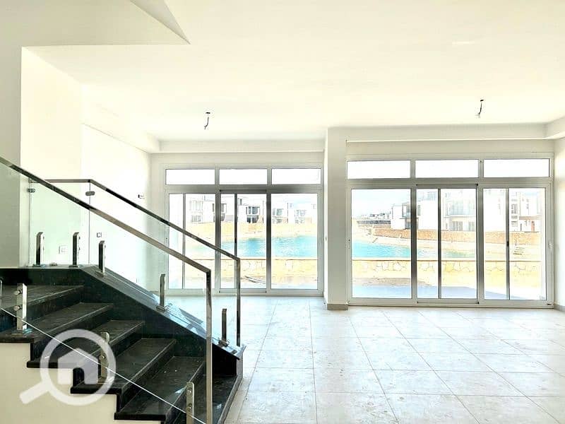 Villa for Sale in Mazarine North Coast Villa for Sale in Mazarine North Coast
