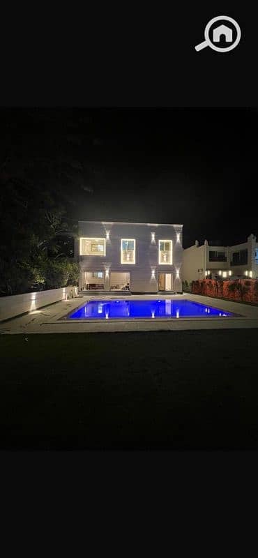 5 Bedroom Villa for Sale in North Coast, Matruh - قصر للبيع بحمام سباحه خاص ب مارينا 1