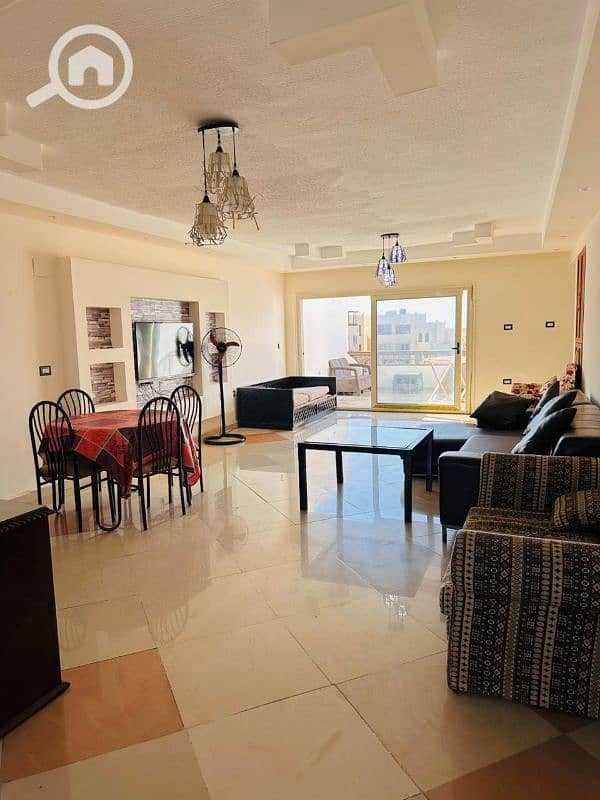 من المالك مباشره شاليه ڤيو بحر خطييير تاني علوي في مارينا 2 ب 5000جنيه