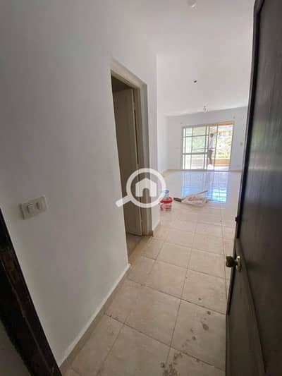 3 Bedroom Flat for Rent in Madinaty, Cairo - شقه ايجار ١٠٤ متر مدينتي B6 اول سكن
