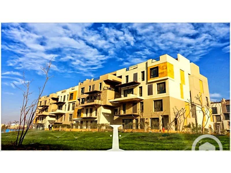 11 وحدات-كمبوند-ايست-تاون-التجمع-. jpg