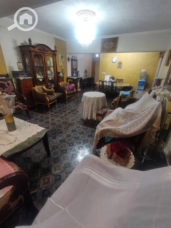 شقه للبيع دور ارضي مدينه نصر شارع الطيران الرئيسي عمارات التوفيق 160م