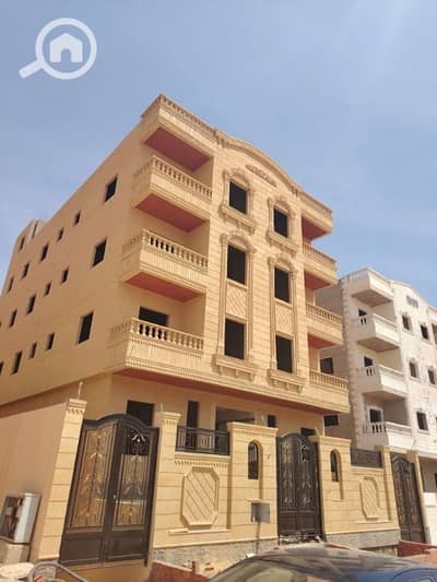 5 Bedroom Duplex for Sale in Badr City, Cairo - شقه دوبلكس على الحزام الأخضر في الحي المتميز