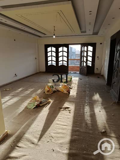 شقة 3 غرف نوم للايجار في المعادي، القاهرة - Semi furnished apartment for rent in Maadi Nirco